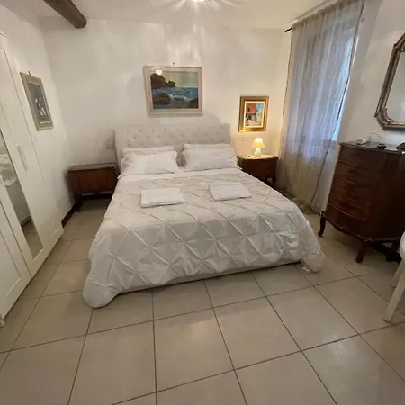 Charme Holidays Apartment Venice